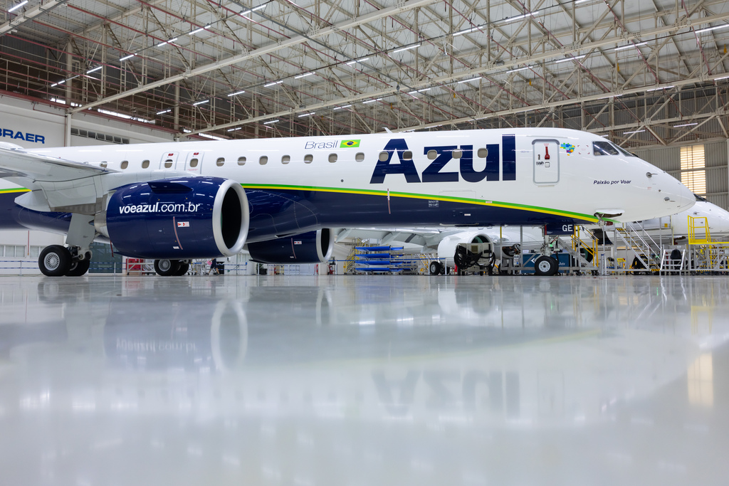 Azul reforça sua frota com a chegada do 13º Embraer 195-E2 neste ano