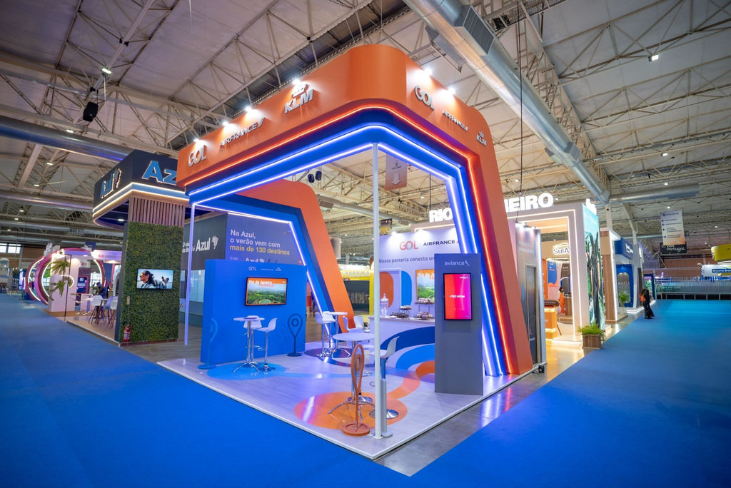 GOL reforça conectividade para a região Sul e inova com experiências interativas durante o Festuris 2025