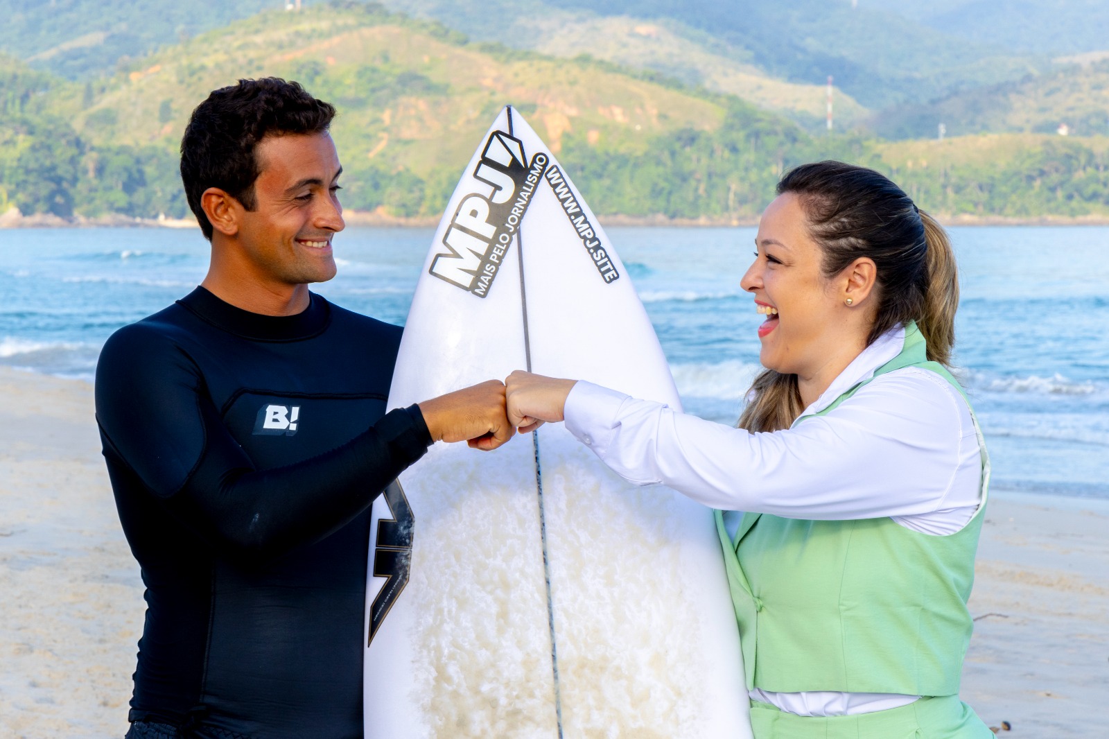 Mais Pelo Jornalismo aposta no surfe e patrocina Igor Moraes