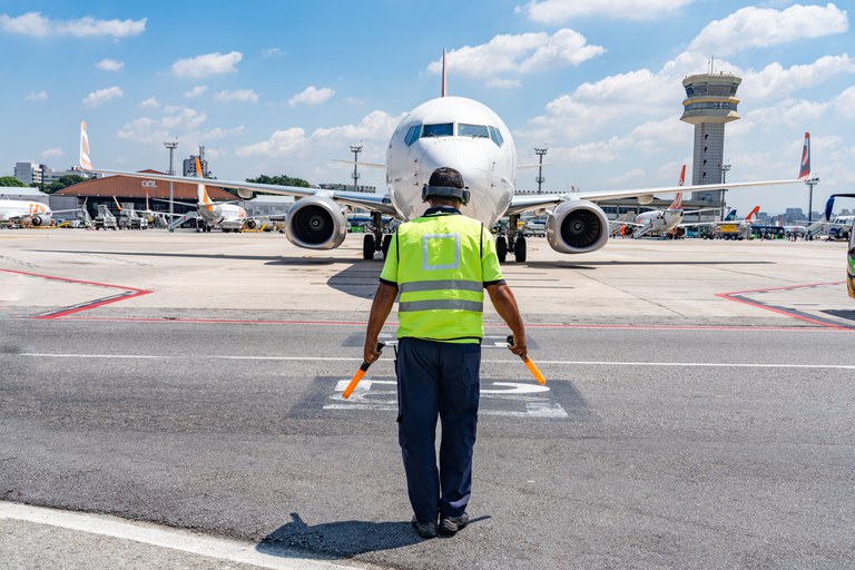 Aéreas poderão utilizar temporariamente slots da Voepass em Congonhas e Guarulhos