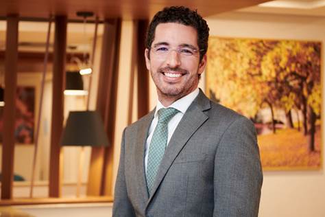 Dores de cabeça durante voos: como prevenir e aliviar o desconforto