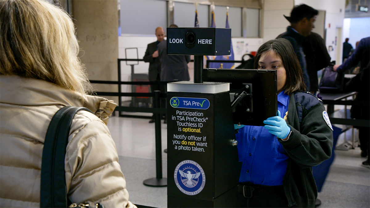 A American Airlines agora oferece o TSA PreCheck Touchless ID para membros AAdvantage em aeroportos selecionados