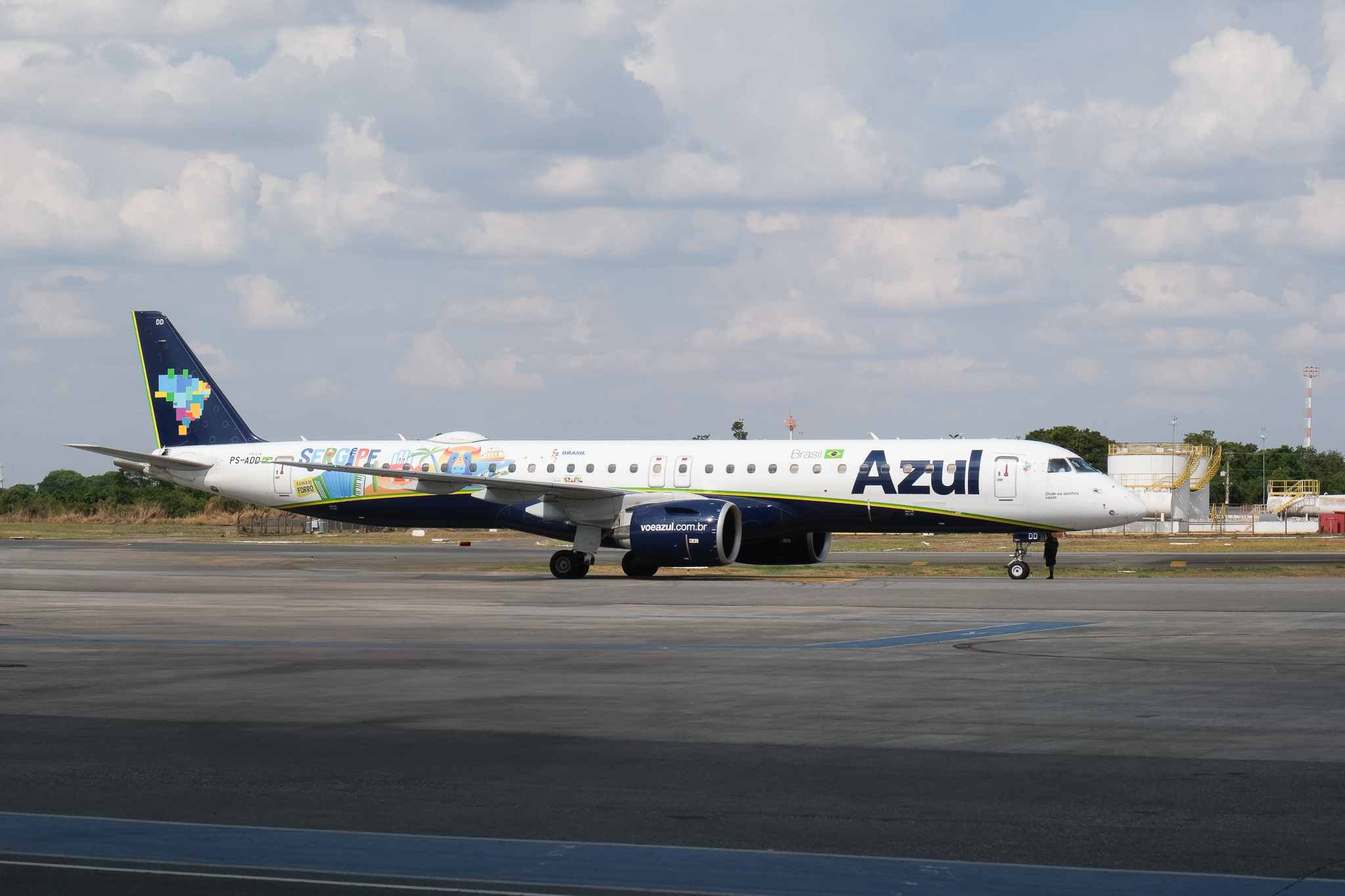 Azul apresenta e faz decolar aeronave em homenagem a Sergipe