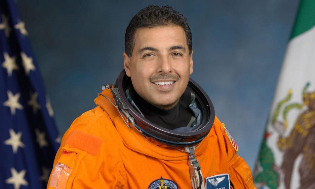 Inspiradora trajetória do astronauta José Hernández, que virou filme, será destaque no Complexo de Visitantes da NASA em janeiro!