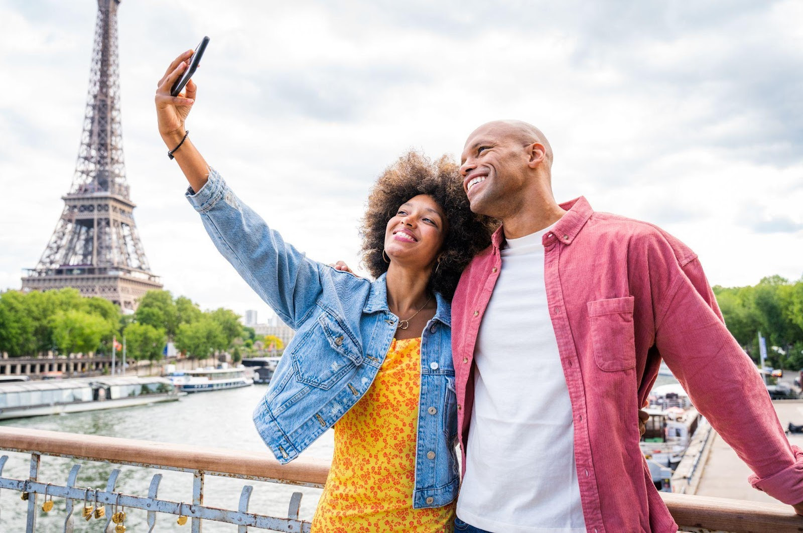 Pier e Nomad firmam parceria para oferecer seguro celular com cobertura internacional