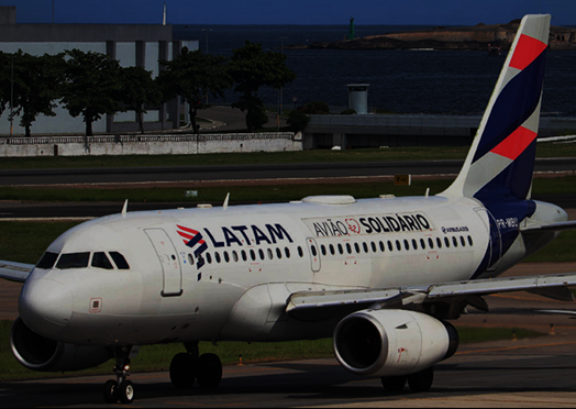 Avião Solidário da LATAM e ACNUR transportam mais de 2 toneladas