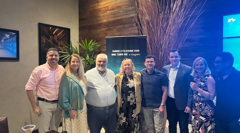 Raphael de Lucca - Copa Airlines, Marcia Peixoto – Red Sail DMC, Jaime Mendona – Time to Travel / ABAV Amazonas, Monica Afonso – Copa Airlines, Luiz Fabiano Araujo Dias – Copa Airlines, Carlos Barbosa – Turismo de Aruba, Alessandra Cardoso – Turismo de Aruba, Gabriel Ohtani– Vitrine Global