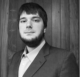 Leandro Moreira Valente Barbas. Advogado e Professor de Direito Empresarial na Universidade Presbiteriana Mackenzie, Campus Alphaville.